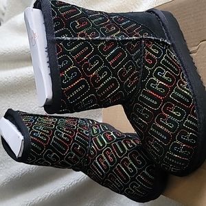 Ugg toddler boots size 11 graphic print